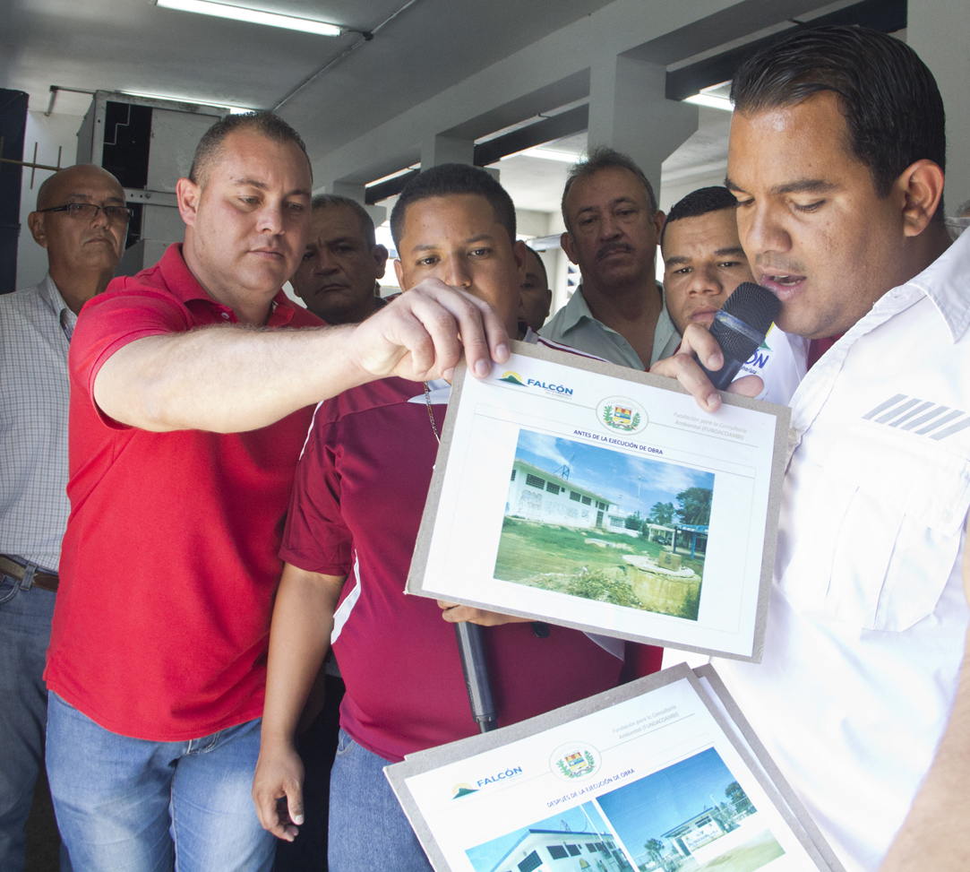 Clark recorrido dentro de la estación de bombeo de la vela