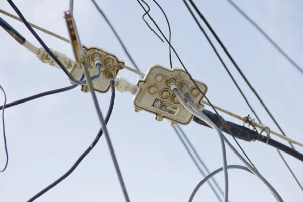 Usuarios reclaman a Inter mejoras en servicio de internet y cable en Punto Fijo
