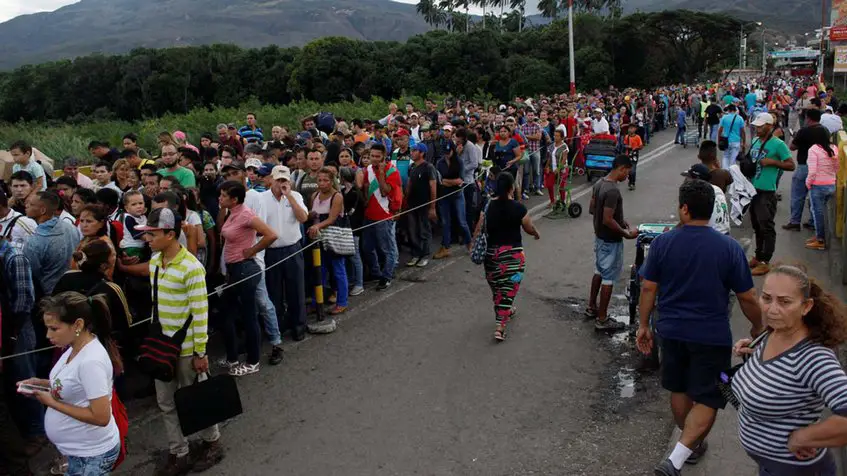 Acnur pide a países acoger a venezolanos y otorgarles protección