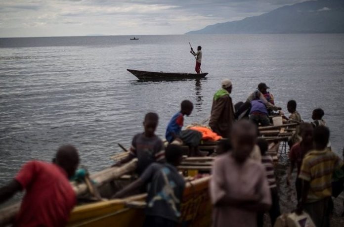  Más de 500 personas desaparecieron al naufragar un convoy de barcos en el Congo