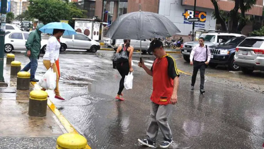  Hoy se registrarán lloviznas dispersas y lluvias moderadas a fuertes en el país
