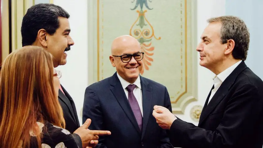  Maduro en reunión con Zapatero: Está todo dado para firmar acuerdo con oposición