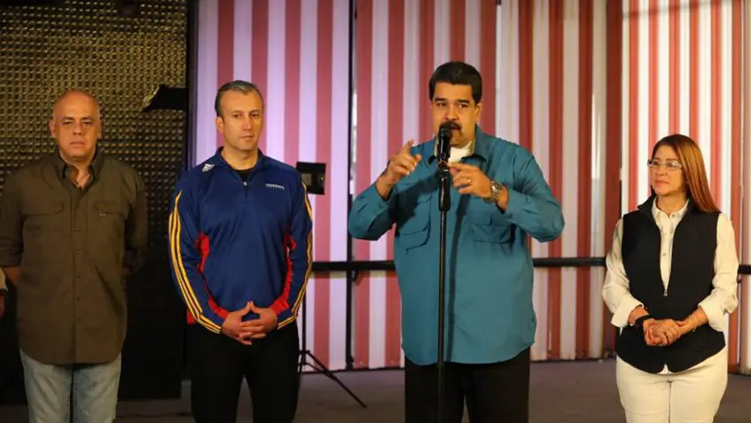  Maduro: Pido a la ANC y al CNE que más tardar el lunes se den fecha de las elecciones