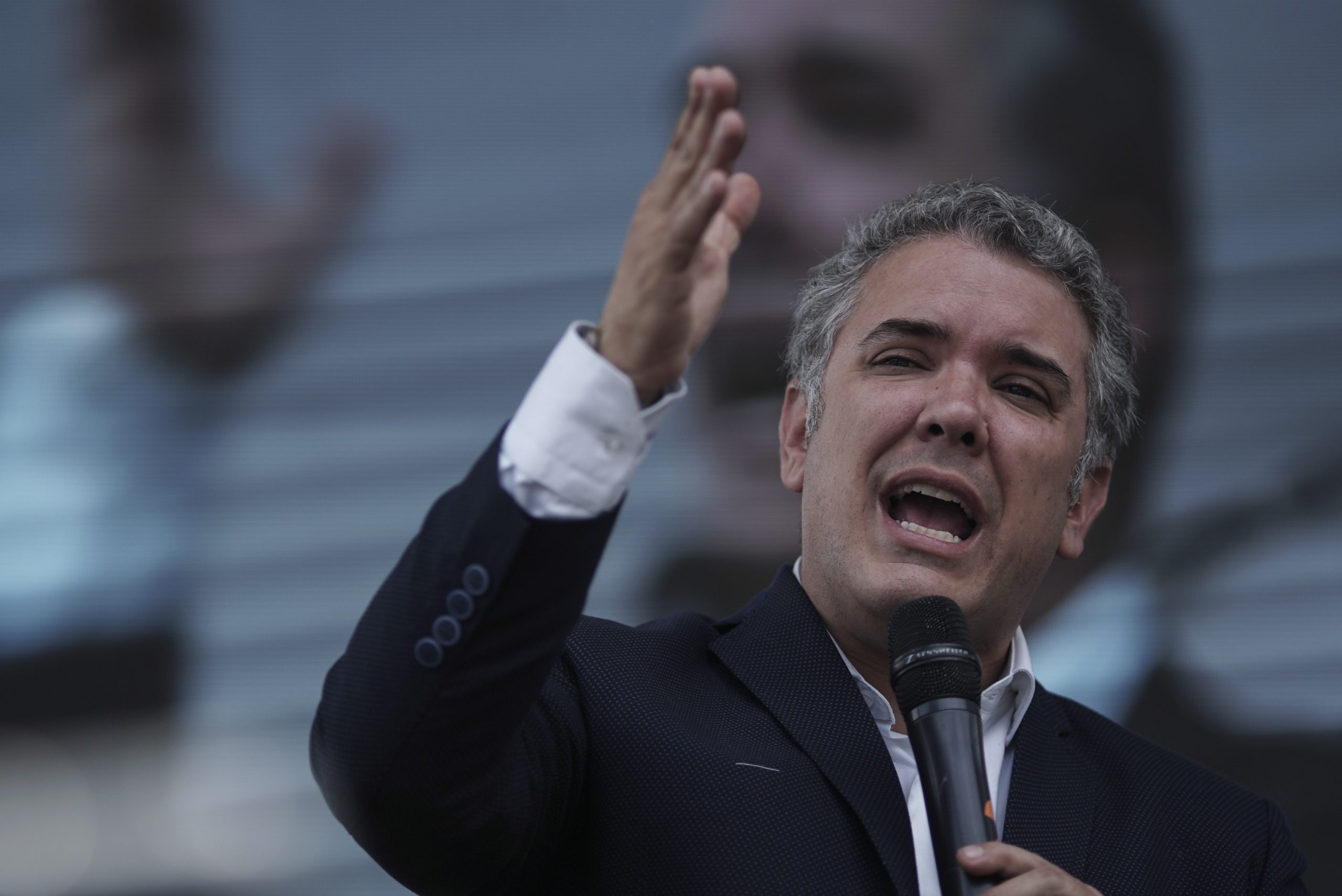 Duque lidera con ventaja las elecciones en Colombia