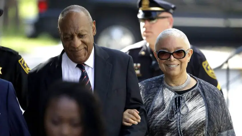  Esposa de Bill Cosby lanzó diatriba contra el «linchamiento» de su marido