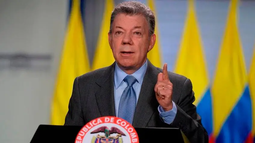 Santos reiteró que negociaciones con las FARC son una opción posible para la paz