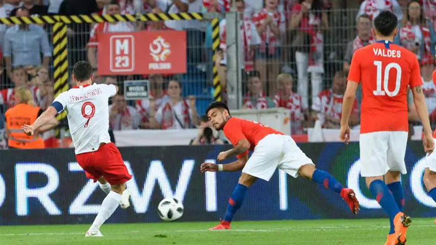  Polonia iguala con Chile en primer partido preparatorio antes de Mundial