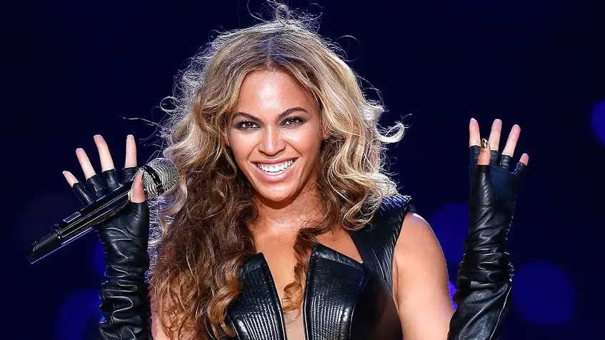  Beyoncé comparte una foto con sus gemelos durante vacaciones en Europa