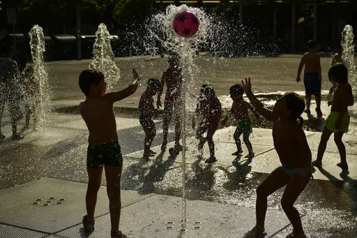 España vive ola de calor sin precedentes