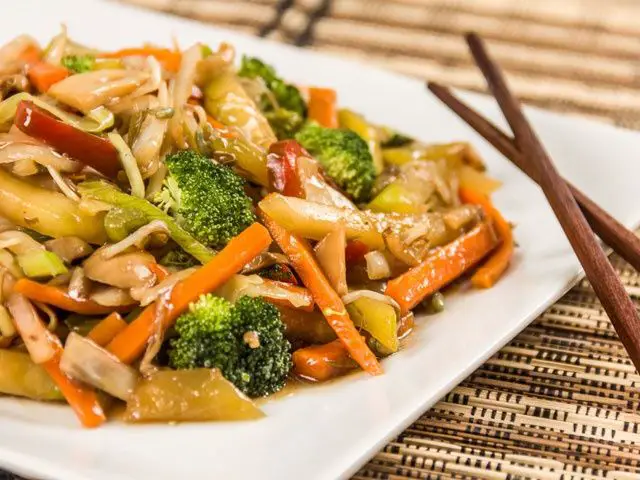  Prepara en casa este chop suey vegetariano