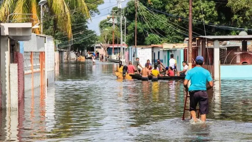 Gobierno Nacional atiende a 360 familias afectadas por crecida del río Orinoco en Anzoátegui