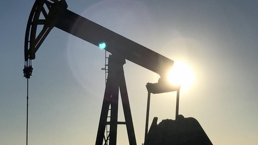 Precios del petróleo, en su mínimo en más de un año