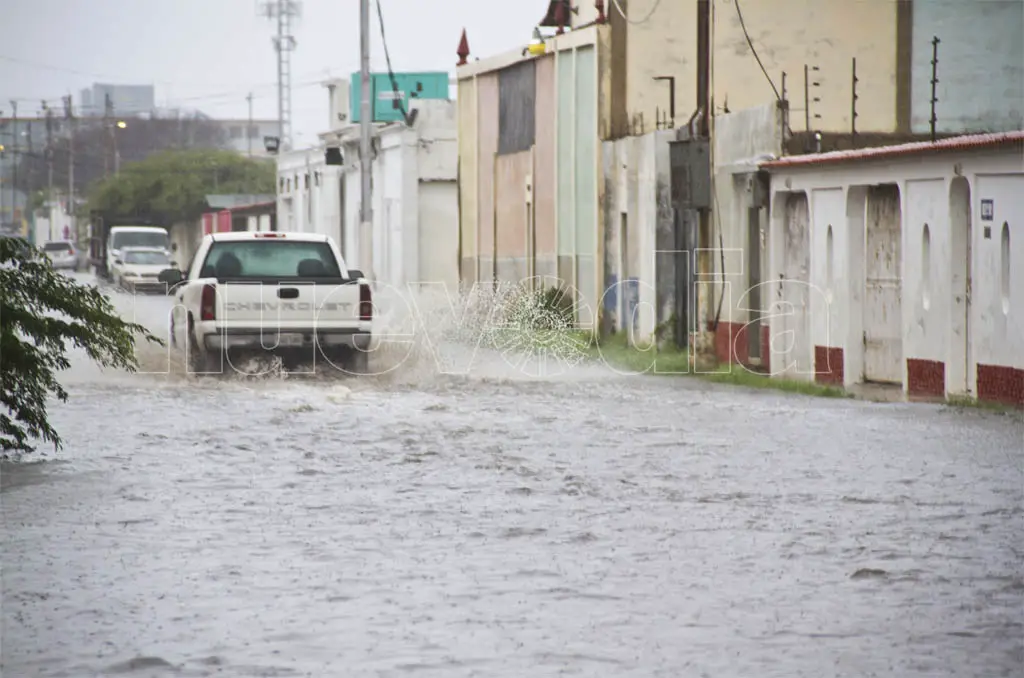  Protección Civil: 11 municipios afectados por lluvias en Falcón
