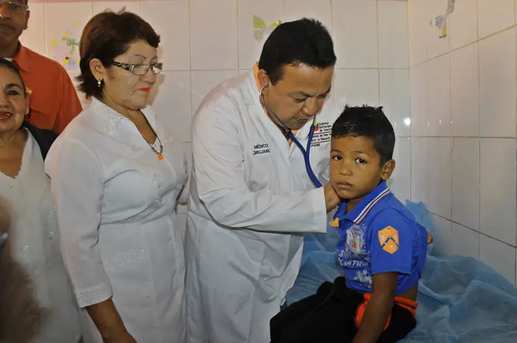400 personas de Cumarebo fueron atendidas en jornada médica