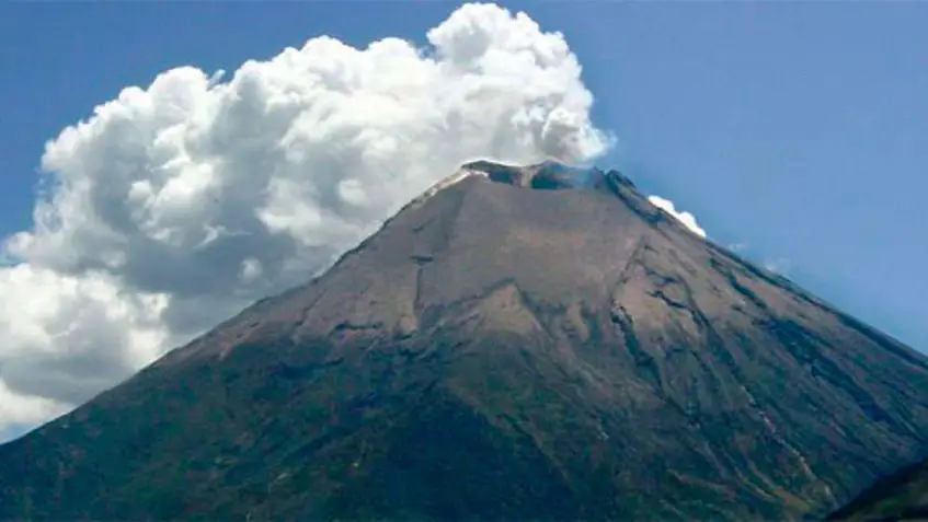  Volcán de Fuego de Guatemala registra hasta 17 explosiones por hora