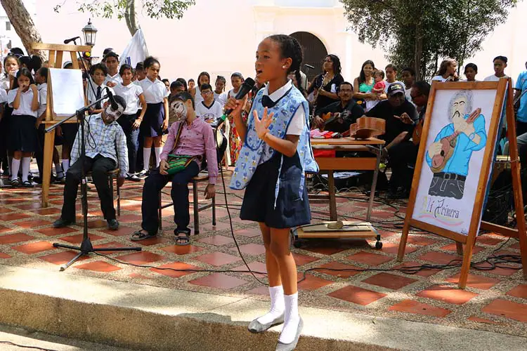  Cantata estudiantil rindió homenaje al Panita Alí Primera