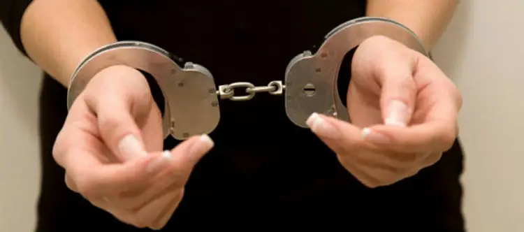 Apresan a tres mujeres con droga en Creolandia