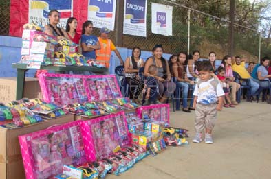  ONA entregó juguetes a 150 niños de Colina