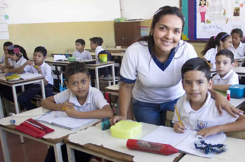 Milva Carrasquero: Vocación y amor a los estudiantes