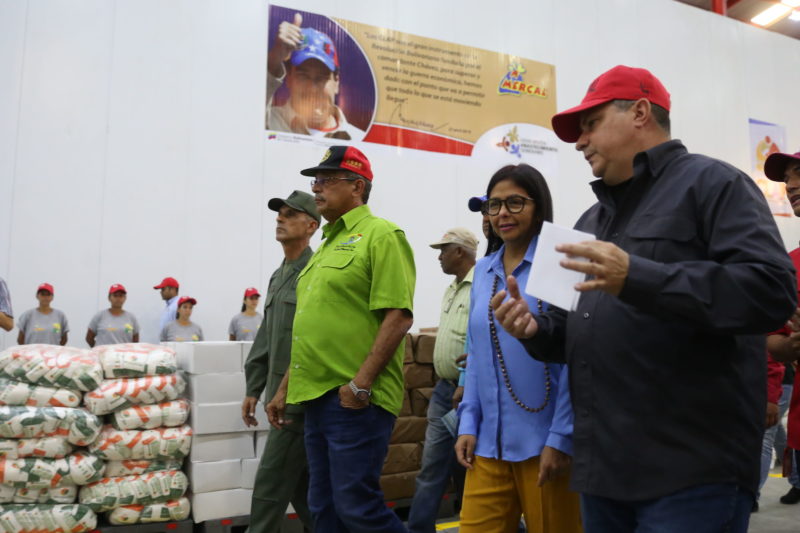  Ministro Luis Medina y gobernadores afinan sistema de abastecimiento de alimentos