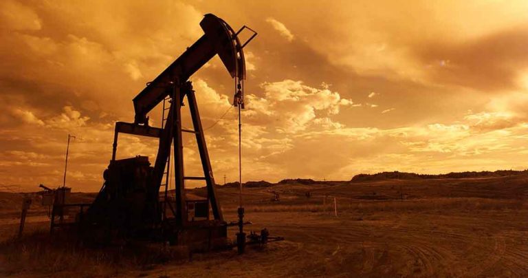 La OPEP defiende precios del crudo al regular la producción