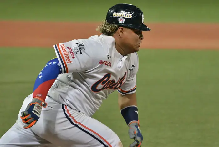 Refuerzos finales| Caracas se refuerza con Yoan Pino, Cardenales con Astudillo