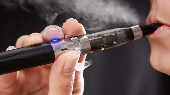  Estudio revela los peligros de los cigarrillos electrónicos