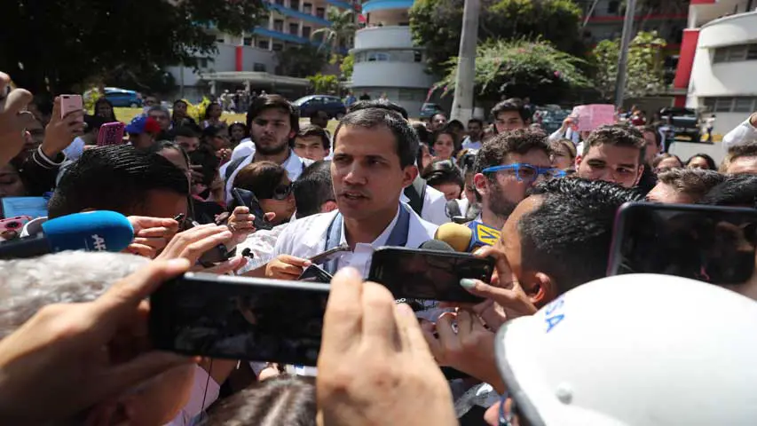  Guaidó: nos movilizaremos a los cuarteles para exigir ingreso de la ayuda humanitaria