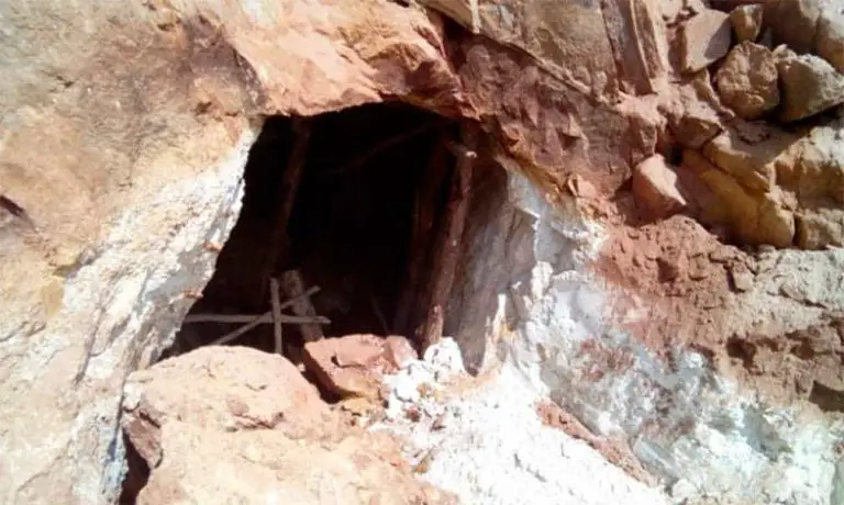 Tres muertos y dos heridos tras derrumbe de mina en El Callao