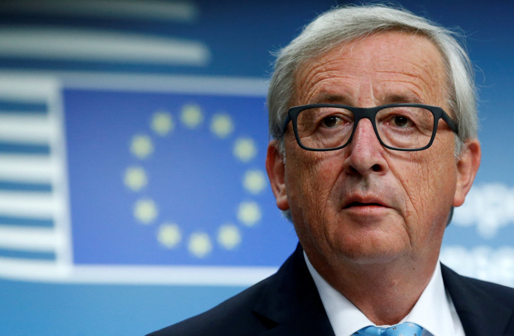 Juncker dice a May que UE no reabrirá negociación sobre "brexit"