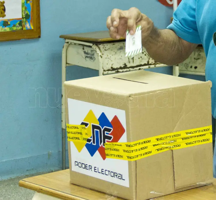 Paraguaneros coinciden que presidenciales son la salida a la crisis
