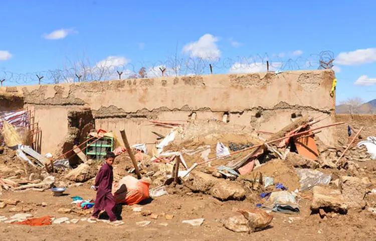  Fuertes lluvias e inundaciones matan a 32 en Afganistán