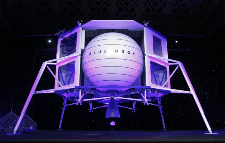 NAVE BLUE MOON 2