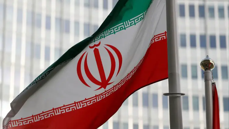 Irán condenó nuevas sanciones de EE.UU. a sector petroquímico