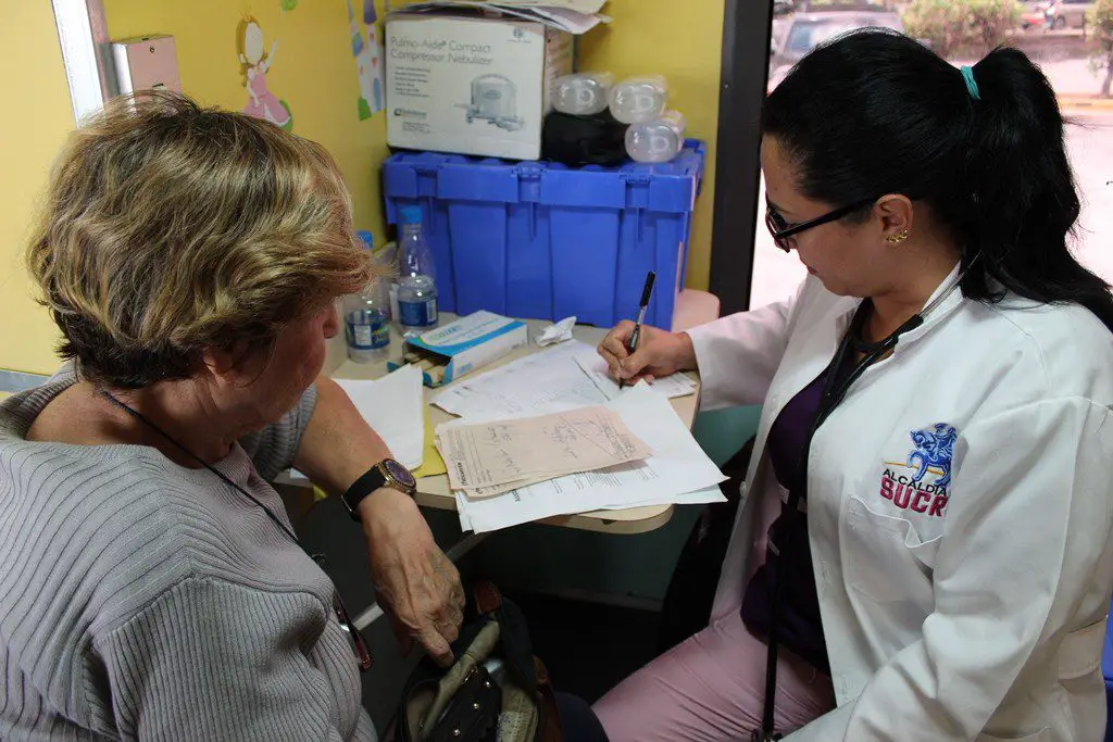  100 vecinos de El Marqués fueron beneficiadas con jornada médica