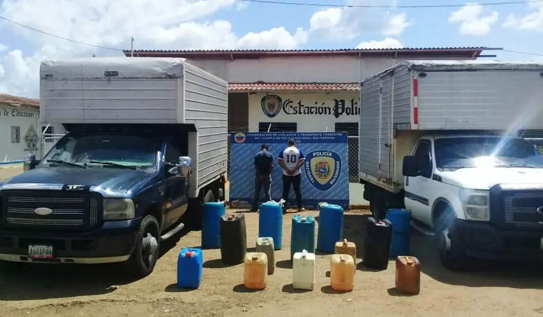 Dos detenidos por transporte ilícito de gasolina en Mauroa