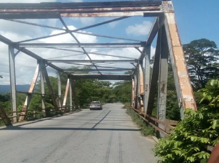  Avanza segunda fase de recuperación de 120 puentes en el país