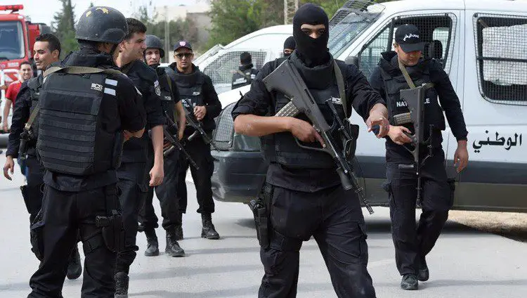  Arrestan a extremista por planear ataque en Túnez