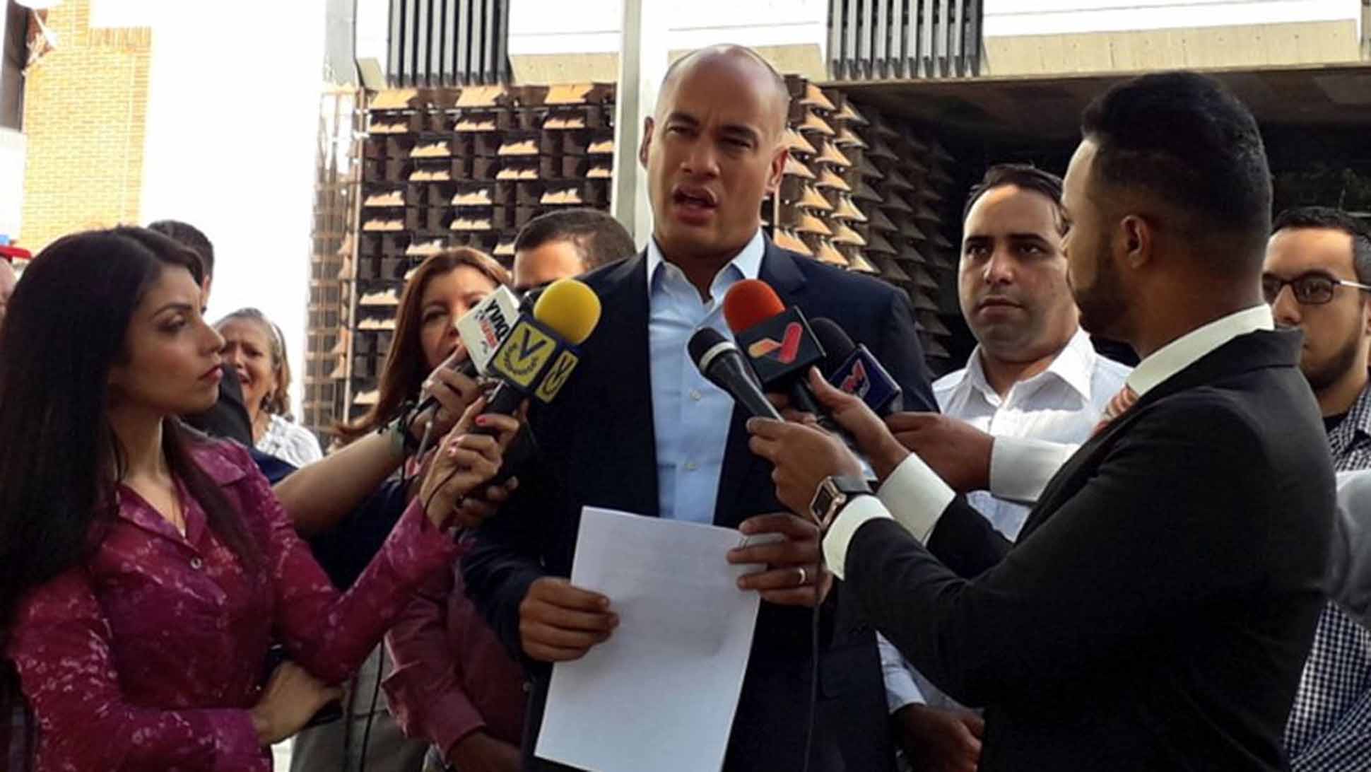 Héctor Rodríguez confirmó su recuperación de COVID-19