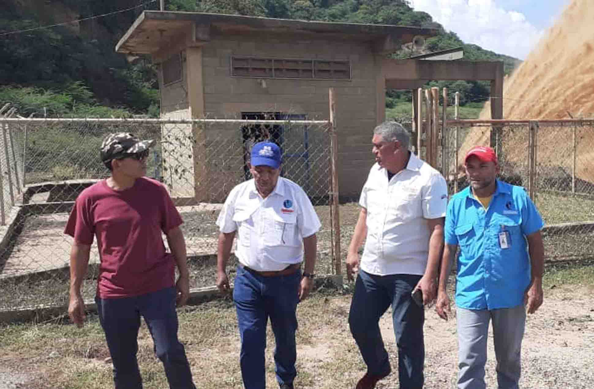  Representantes del Min-Aguas inspeccionan sistema del Acueducto Bolivariano
