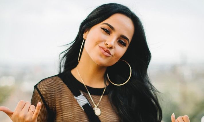 Becky G publica este viernes su nuevo álbum “Esquemas” + (Vídeo)