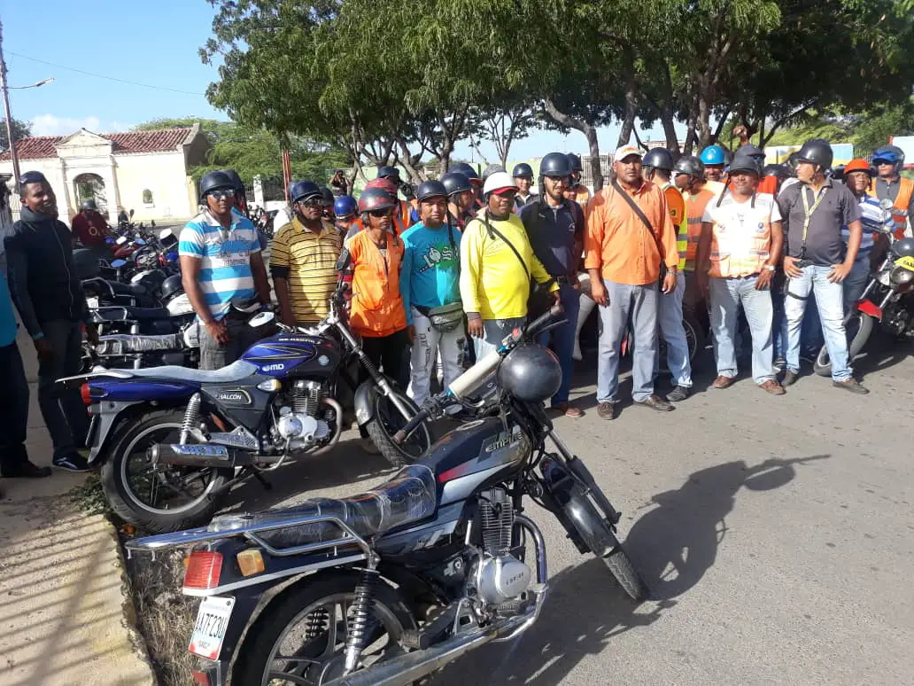  Mototaxistas exigen respecto y derecho al trabajo