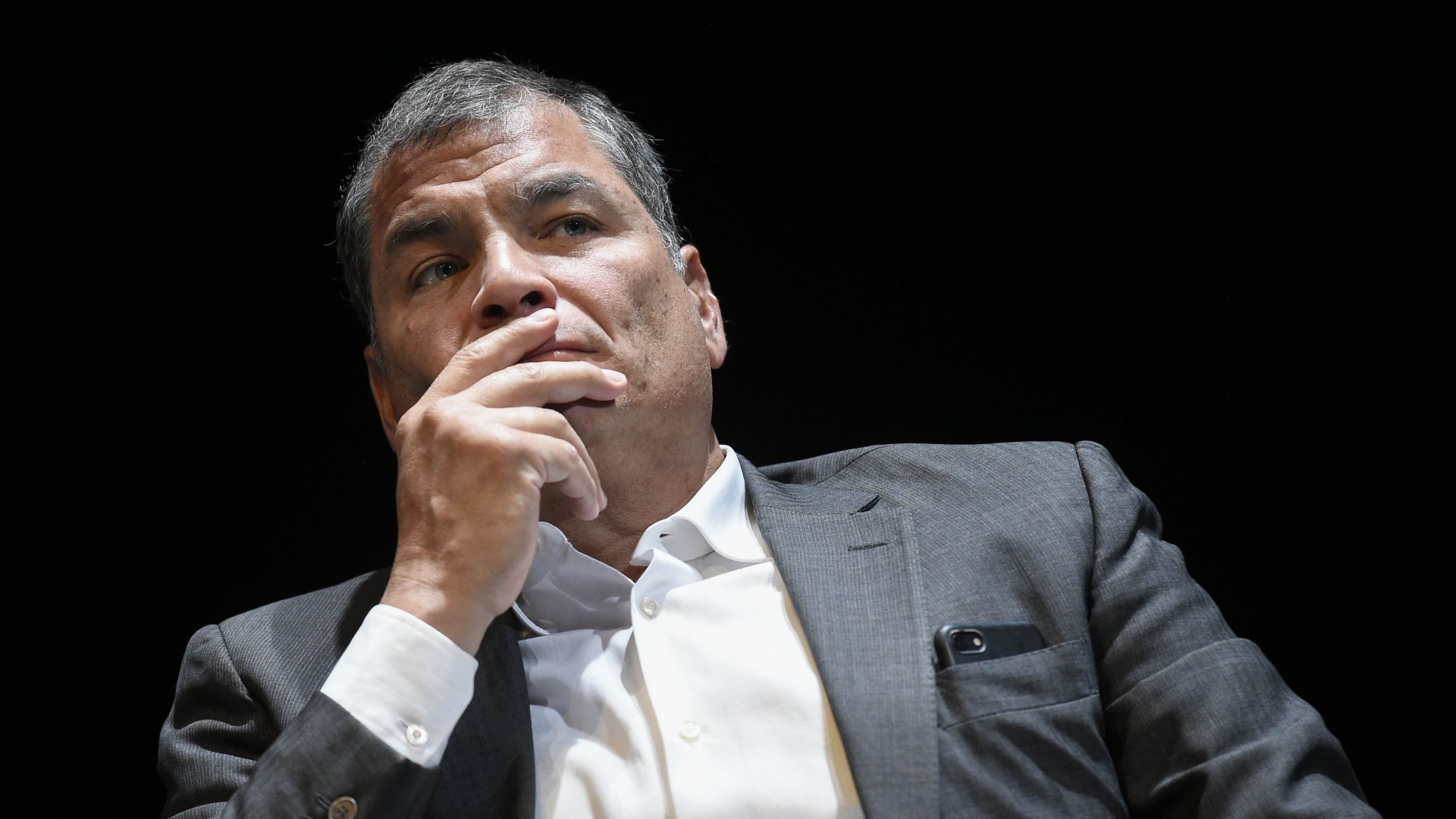  Piden pena máxima para expresidente Correa