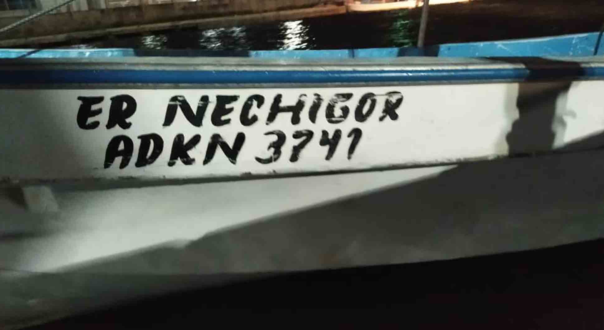 Peñero retenido