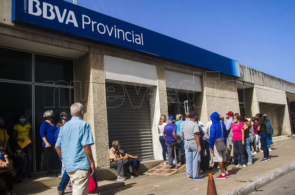 Los bancos en Venezuela no trabajarán en todo el país este jueves 14 y viernes 15 de abril de 2022, de acuerdo al calendario establecido por la Superintendencia de las Instituciones del Sector Bancario (Sudeban).