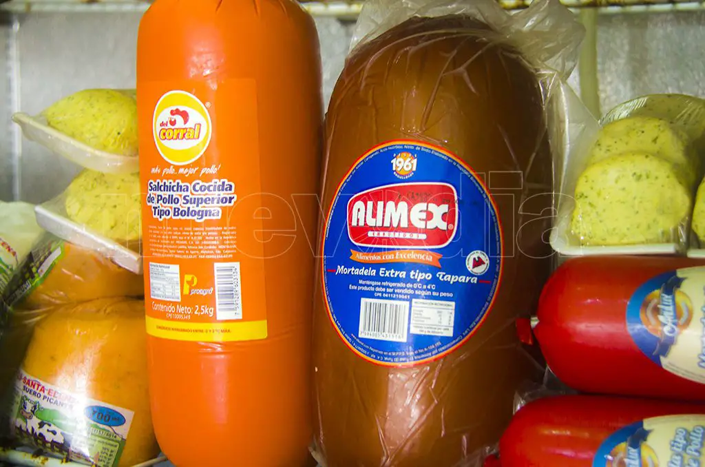 La mortadela le tumba el trono al jamón