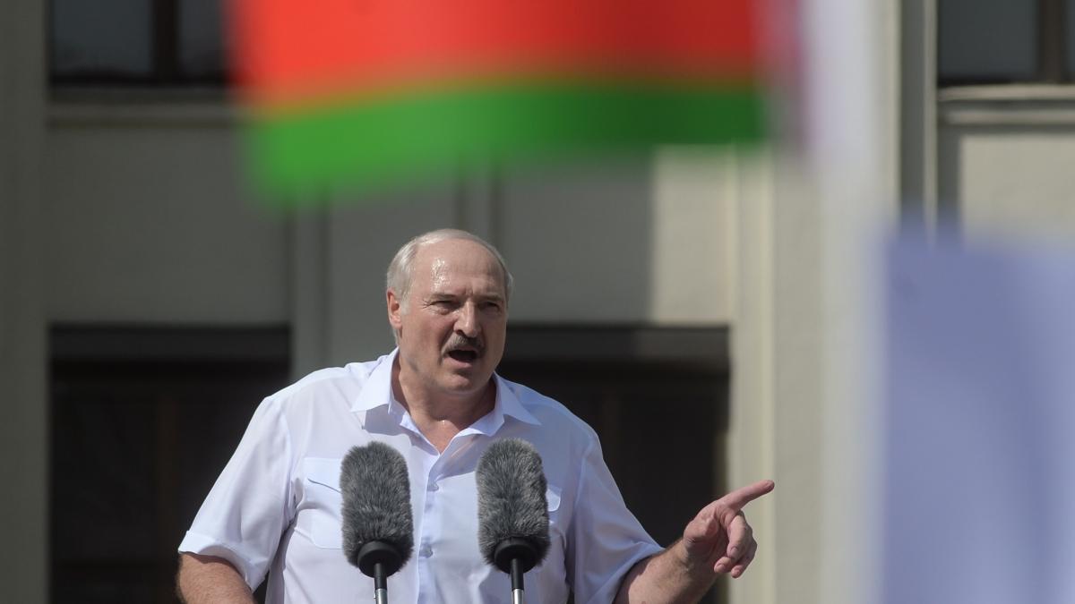  Lukashenko: «Bielorrusia celebrará nuevas elecciones, luego de adaptar una nueva constitución»
