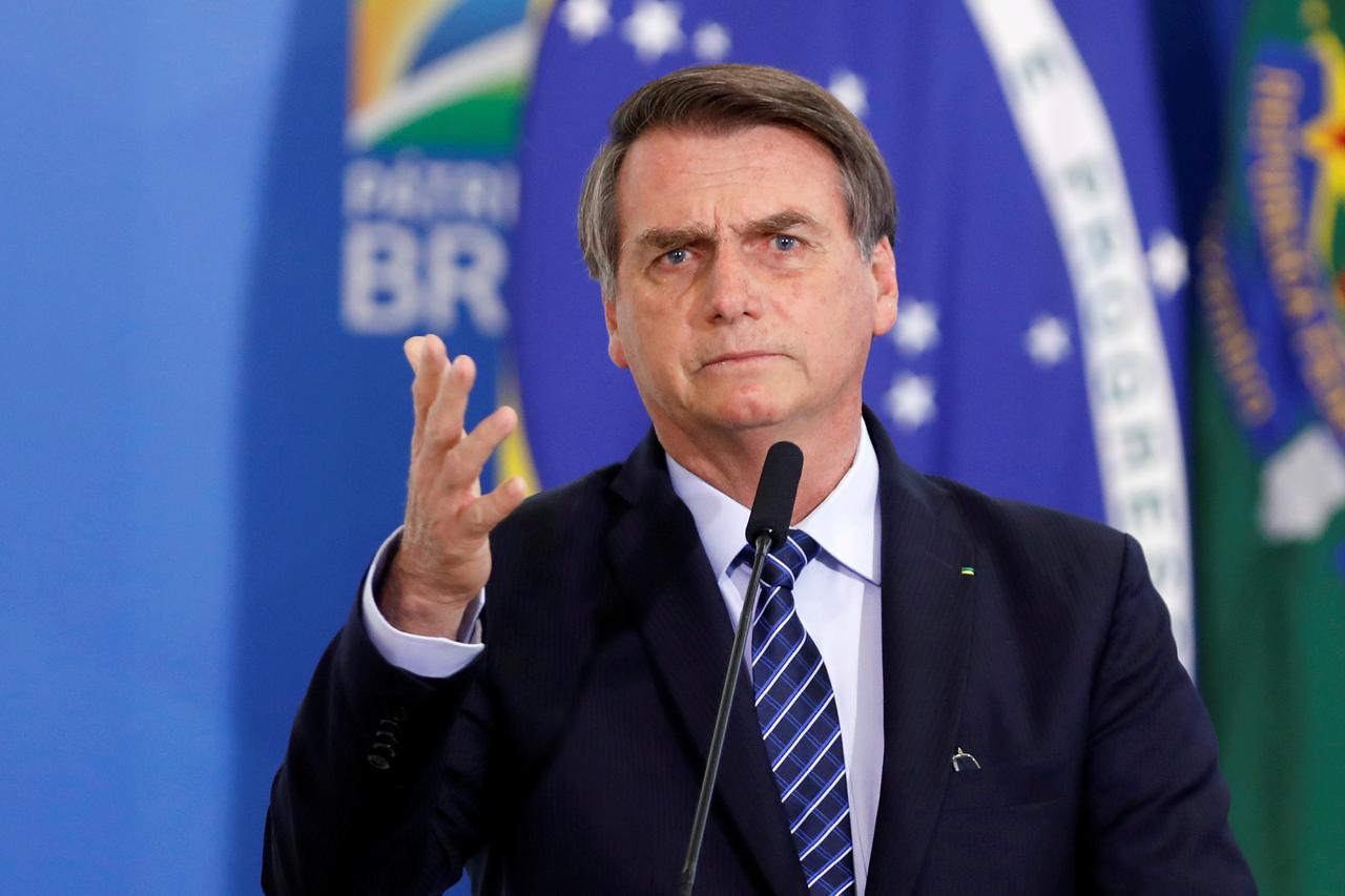 Bolsonaro responde ante amenazas a su mandato