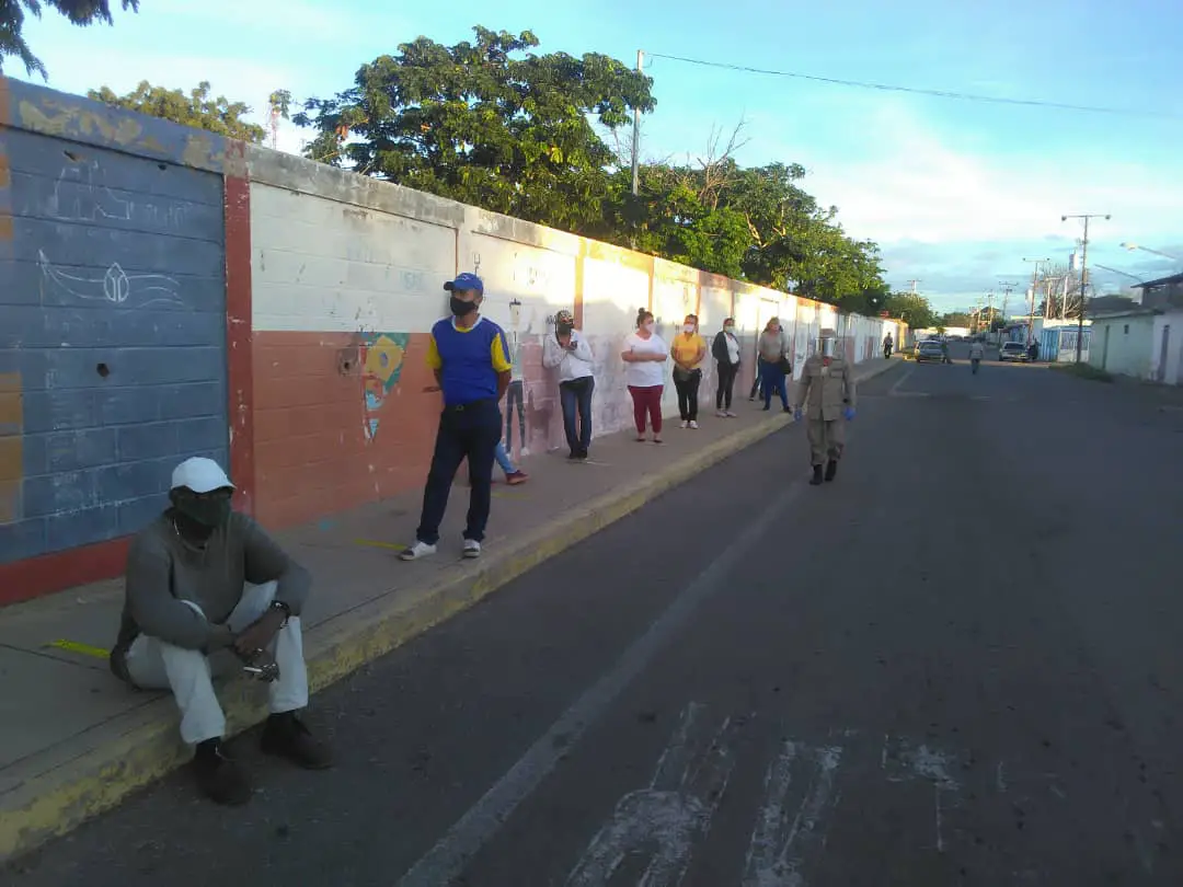 Parroquia Punta Cardón | Así comenzó la jornada electoral en el Alicia Tremont