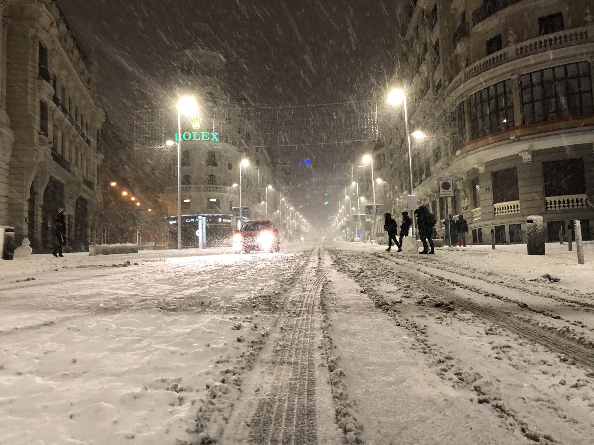  Reportan tres muertos por tormenta de nieve en España
